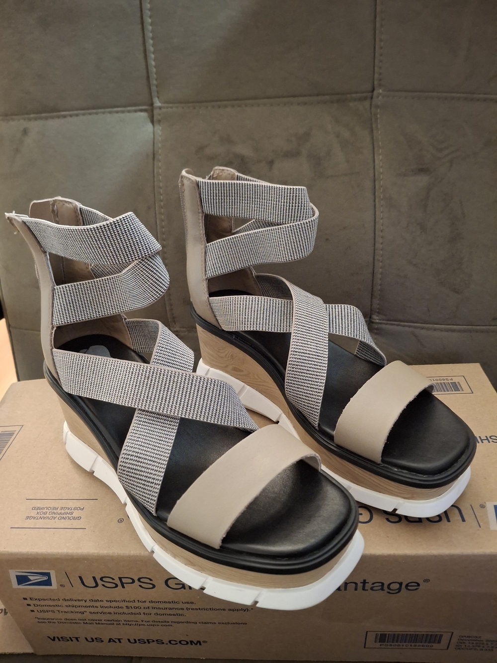Sorel Beige and Black Strappy Wedge Sandals Size 7